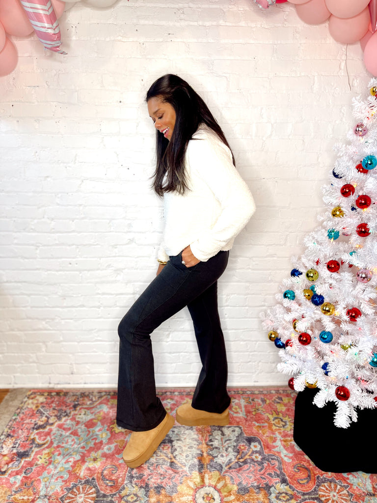 Super Soft Flared Leggings in Black