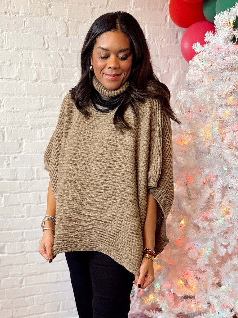 Highland Sweater Cape Mocha