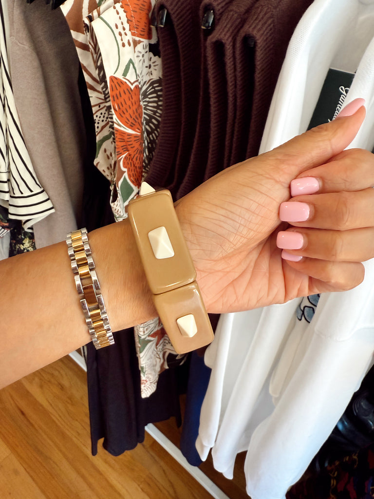 Lenore Stretch Bracelet Mocha