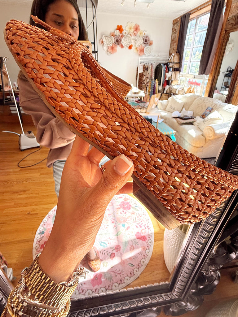 Wicker Park Woven Flat