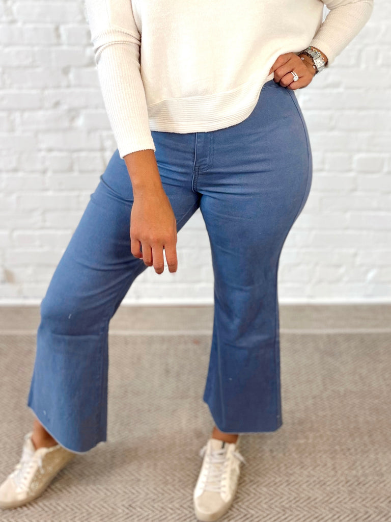 Bridget Cropped Jean Blue